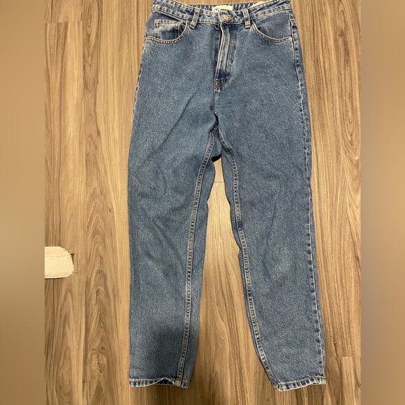 Zara - Straight Leg Mom Jeans - Picture 4 of 4